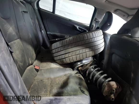 2017 Volvo S60 Inscription с VIN LYV402TK3HB155120, выставлен на аукционе Copart как лот 69570635 с пробегом Не указан миль и Списание • Salvage title. История ставок и продаж доступна на DreamBid. Изображение 10.