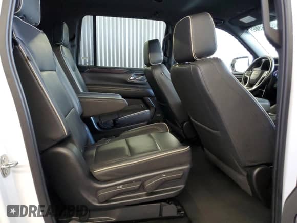 2023 Chevrolet Suburban Premier с VIN 1GNSCFKD4PR193723, выставлен на аукционе Copart как лот 86699315 с пробегом 71 668 миль миль и Чистый • Clean title. История ставок и продаж доступна на DreamBid. Изображение 11.
