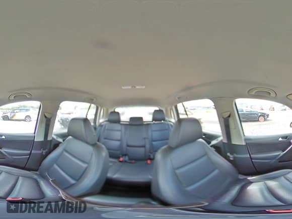 2016 Volkswagen Tiguan SEL с VIN WVGBV7AX5GW522804, выставлен на аукционе Copart как лот 70202625 с пробегом 125 671 миль миль и Списание • Salvage title. История ставок и продаж доступна на DreamBid. Изображение 15.