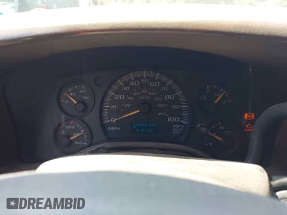 2004 Chevrolet Express Passenger with VIN 1GBFG15T041157045, listed as a IAAI auction lot 42486752 with 319,752 mi miles and . Bid and sale history available at DreamBid. Image 7.