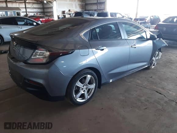2018 Chevrolet Volt LT z VIN 1G1RA6S53JU156763, wystawiony jako Copart lot #42277823 z przebiegiem Nie podano mil oraz . Historia ofert i sprzedaży dostępna na DreamBid. Obrazek 3.