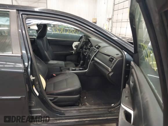 2017 Toyota Camry XLE с VIN 4T1BF1FK2HU327005, выставлен на аукционе IAAI как лот 43061827 с пробегом Не указан миль и . История ставок и продаж доступна на DreamBid. Изображение 5.