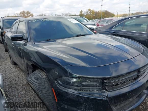 2019 Dodge Charger SXT with VIN 2C3CDXJG6KH743223, listed as a IAAI auction lot 43344866 with 55,661 mi miles and . Bid and sale history available at DreamBid. Image 6.