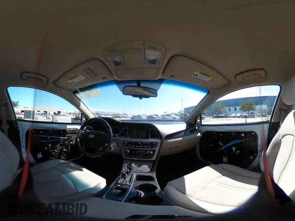 2016 Hyundai Sonata Limited с VIN 5NPE34AF2GH329836, выставлен на аукционе IAAI как лот 43258540 с пробегом 53 444 миль миль и . История ставок и продаж доступна на DreamBid. Изображение 19.