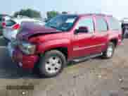 2011 Chevrolet Tahoe LT z VIN 1GNSKBE02BR310230, wystawiony jako IAAI lot #42703227 z przebiegiem 175 986 mil mil oraz . Historia ofert i sprzedaży dostępna na DreamBid. Obrazek 2.
