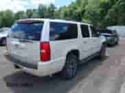 2010 Chevrolet Suburban LTZ с VIN 1GNUKKE32AR166678, выставлен на аукционе IAAI как лот 42748436 с пробегом 213 831 миль миль и . История ставок и продаж доступна на DreamBid. Изображение 4.