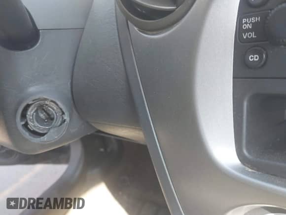 2005 Saturn ION ION 2 с VIN 1G8AJ52F55Z133026, выставлен на аукционе IAAI как лот 41959676 с пробегом 124 978 миль миль и . История ставок и продаж доступна на DreamBid. Изображение 6.