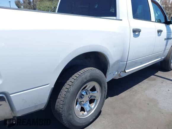 2011 Ram 1500 ST с VIN 1D7RB1CP6BS615777, выставлен на аукционе IAAI как лот 42261118 с пробегом 121 349 миль миль и . История ставок и продаж доступна на DreamBid. Изображение 12.