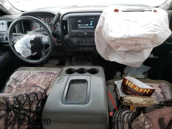 2019 Chevrolet Silverado 2500HD Work Truck z VIN 1GC1KREG9KF149015, wystawiony jako Copart lot #69301074 z przebiegiem 190 327 mil mil oraz Szkoda całkowita • Salvage title. Historia ofert i sprzedaży dostępna na DreamBid. Obrazek 8.