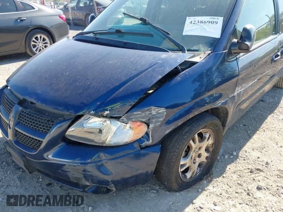2003 Dodge Caravan Sport with VIN 2D4GP44L83R110264, listed as a IAAI auction lot 42386909 with 192,953 mi miles and . Bid and sale history available at DreamBid. Image 6.