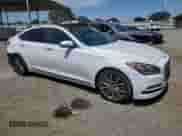 2015 Hyundai Genesis 5.0L z VIN KMHGN4JF8FU046084, wystawiony jako Copart lot #70044935 z przebiegiem 114 994 mil mil oraz Szkoda całkowita • Salvage title. Historia ofert i sprzedaży dostępna na DreamBid. Obrazek 4.