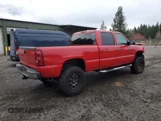 2004 Chevrolet Silverado 2500HD LT3 z VIN 1GCHK23G14F180092, wystawiony jako Copart lot #90902515 z przebiegiem Nie podano mil oraz Szkoda całkowita • Salvage title. Historia ofert i sprzedaży dostępna na DreamBid. Obrazek 3.