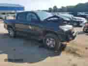 2018 Toyota Tacoma SR с VIN 5TFAX5GN9JX116031, выставлен на аукционе Copart как лот 68101495 с пробегом 113 287 миль миль и Списание • Salvage title. История ставок и продаж доступна на DreamBid. Изображение 4.