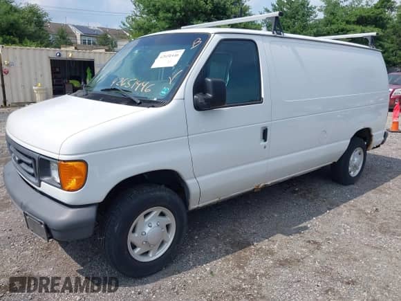 2007 Ford Econoline Cargo Commercial with VIN 1FTNE14W47DA70776, listed as a IAAI auction lot 42651446 with 160,617 mi miles and . Bid and sale history available at DreamBid. Image 2.