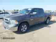 2015 Ram 1500 Tradesman z VIN 1C6RR6KMXFS581317, wystawiony jako IAAI lot #42393568 z przebiegiem 349 945 mil mil oraz . Historia ofert i sprzedaży dostępna na DreamBid. Obrazek 2.