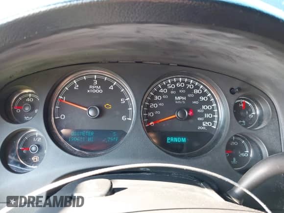 2011 Chevrolet Avalanche LS с VIN 3GNMCEE05BG291728, выставлен на аукционе IAAI как лот 42567854 с пробегом 190 621 миль миль и . История ставок и продаж доступна на DreamBid. Изображение 7.