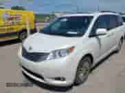 2017 Toyota Sienna XLE Auto Access Seat с VIN 5TDYZ3DC9HS889730, выставлен на аукционе IAAI как лот 42171616 с пробегом 92 822 миль миль и . История ставок и продаж доступна на DreamBid. Изображение 17.
