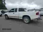 2000 Chevrolet S-10 LS z VIN 1GCDT19W1Y8147947, wystawiony jako Copart lot #71226985 z przebiegiem 212 990 mil mil oraz Szkoda całkowita • Salvage title. Historia ofert i sprzedaży dostępna na DreamBid. Obrazek 2.