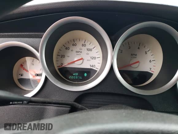 2007 Dodge Magnum with VIN 2D4FV47V57H623322, listed as a Copart auction lot 73356244 with 200,976 mi miles and Salvage title. Bid and sale history available at DreamBid. Image 9.
