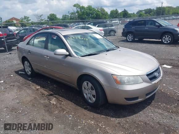 2008 Hyundai Sonata GLS с VIN 5NPET46F68H379553, выставлен на аукционе IAAI как лот 42453557 с пробегом 178 829 миль миль и . История ставок и продаж доступна на DreamBid. Изображение 1.