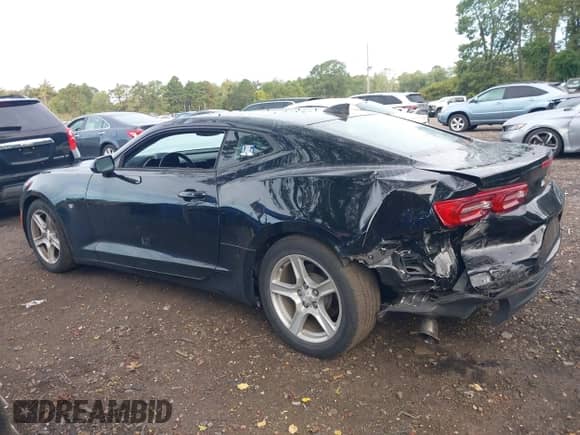 2020 Chevrolet Camaro 1LT с VIN 1G1FB1RS9L0116714, выставлен на аукционе IAAI как лот 43317487 с пробегом 65 207 миль миль и . История ставок и продаж доступна на DreamBid. Изображение 14.