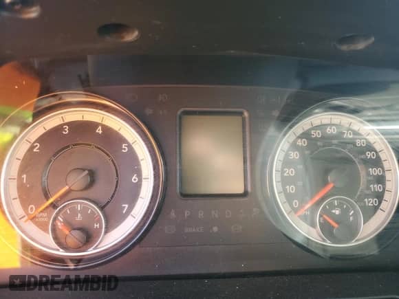 2021 Ram 1500 SLT z VIN 1C6RR7LG1MS531935, wystawiony jako Copart lot #66958045 z przebiegiem Nie podano mil oraz Szkoda całkowita • Salvage title. Historia ofert i sprzedaży dostępna na DreamBid. Obrazek 9.