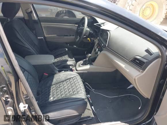2019 Hyundai Elantra Value Edition с VIN KMHD84LF9KU746035, выставлен на аукционе IAAI как лот 42935716 с пробегом 118 383 миль миль и . История ставок и продаж доступна на DreamBid. Изображение 5.