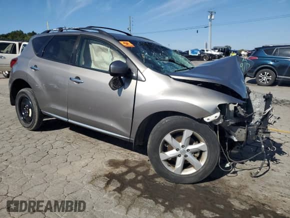2010 Nissan Murano SL z VIN JN8AZ1MUXAW007389, wystawiony jako Copart lot #69684005 z przebiegiem Nie podano mil oraz Czysty tytuł • Clean title. Historia ofert i sprzedaży dostępna na DreamBid. Obrazek 4.