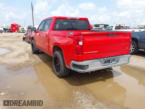2019 Chevrolet Silverado 1500 LT с VIN 3GCPWCEDXKG260334, выставлен на аукционе IAAI как лот 42638980 с пробегом 98 300 миль миль и . История ставок и продаж доступна на DreamBid. Изображение 3.