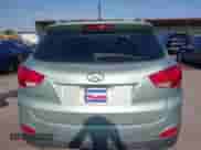 2011 Hyundai Tucson Limited z VIN KM8JU3AC6BU300975, wystawiony jako IAAI lot #42186767 z przebiegiem 171 939 mil mil oraz . Historia ofert i sprzedaży dostępna na DreamBid. Obrazek 16.
