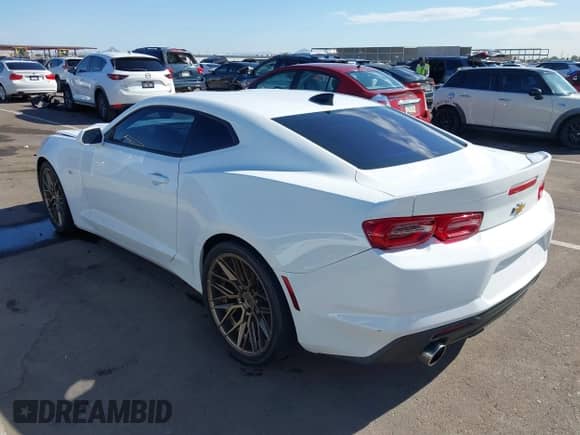 2021 Chevrolet Camaro 1LT с VIN 1G1FA1RX4M0109525, выставлен на аукционе IAAI как лот 43237330 с пробегом 72 432 миль миль и . История ставок и продаж доступна на DreamBid. Изображение 3.