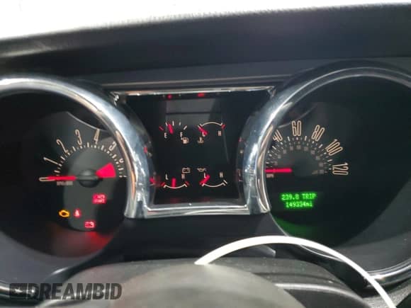 2005 Ford Mustang Deluxe с VIN 1ZVFT84NX55227418, выставлен на аукционе Copart как лот 84975425 с пробегом 149 334 миль миль и Чистый • Clean title. История ставок и продаж доступна на DreamBid. Изображение 9.