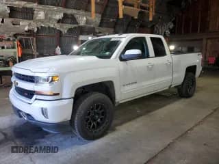 2019 Chevrolet Silverado 1500 LT z VIN 2GCVKPEC2K1240797, wystawiony jako Copart lot #84556355 z przebiegiem 73 584 mil mil oraz Szkoda całkowita • Salvage title. Historia ofert i sprzedaży dostępna na DreamBid. Obrazek 1.