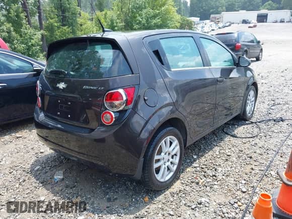 2014 Chevrolet Sonic LT с VIN 1G1JC6SH7E4243850, выставлен на аукционе IAAI как лот 42727122 с пробегом 133 080 миль миль и . История ставок и продаж доступна на DreamBid. Изображение 4.