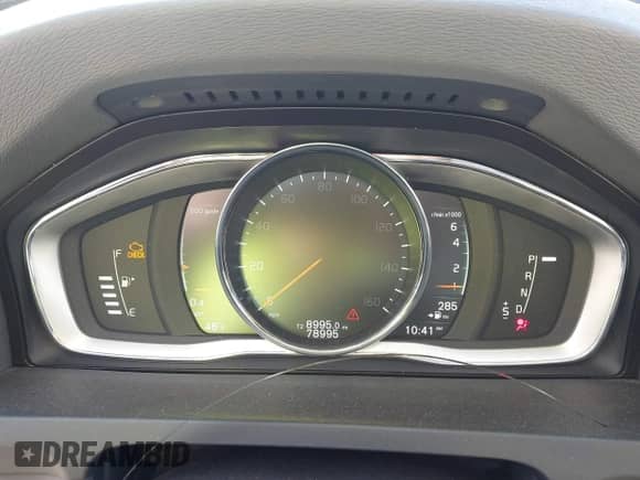2018 Volvo S60 Inscription с VIN LYV402HK1JB177583, выставлен на аукционе IAAI как лот 41581460 с пробегом 78 995 миль миль и . История ставок и продаж доступна на DreamBid. Изображение 7.