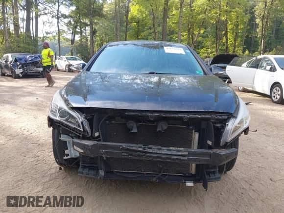 2016 Hyundai Sonata Limited с VIN 5NPE34AF9GH284703, выставлен на аукционе IAAI как лот 43137675 с пробегом 181 905 миль миль и . История ставок и продаж доступна на DreamBid. Изображение 12.