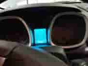 2013 Chevrolet Equinox LT z VIN 2GNFLNE30D6364022, wystawiony jako IAAI lot #41390487 z przebiegiem 175 548 mil mil oraz . Historia ofert i sprzedaży dostępna na DreamBid. Obrazek 7.