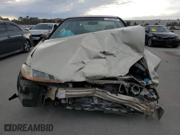 2000 Honda Accord with VIN JHMCG5564YC033420, listed as a Copart auction lot 75862984 with 178,685 mi miles and Salvage title. Bid and sale history available at DreamBid. Image 5.