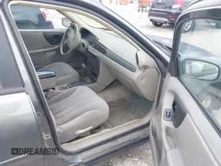 2005 Chevrolet Malibu Classic z VIN 1G1ND52F35M248471, wystawiony jako IAAI lot #42762966 z przebiegiem Nie podano mil oraz . Historia ofert i sprzedaży dostępna na DreamBid. Obrazek 5.