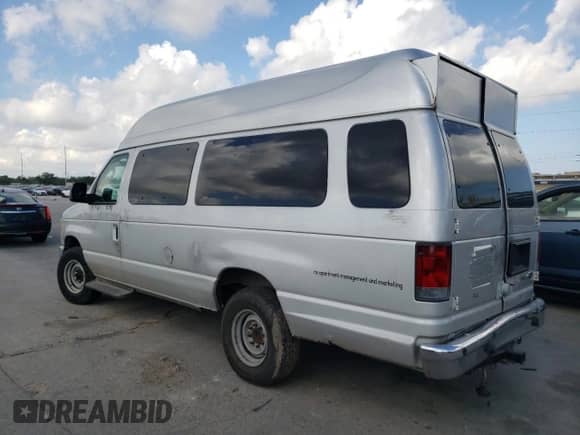 2010 Ford Econoline Cargo Commercial с VIN 1FTSS3EL8ADA57144, выставлен на аукционе Copart как лот 72791634 с пробегом Не указан миль и Чистый • Clean title. История ставок и продаж доступна на DreamBid. Изображение 2.