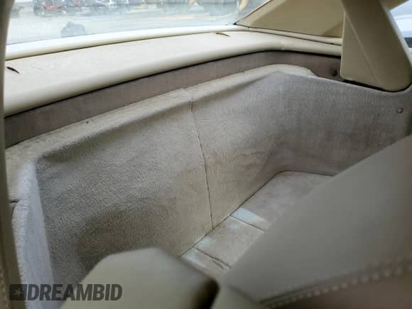 1991 Mercedes-Benz SL с VIN WDBFA66E4MF018290, выставлен на аукционе Copart как лот 42432335 с пробегом 38 419 миль миль и Чистый • Clean title. История ставок и продаж доступна на DreamBid. Изображение 10.