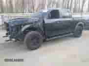 2017 Ram 1500 Rebel z VIN 1C6RR7YT7HS531000, wystawiony jako IAAI lot #42102807 z przebiegiem 108 785 mil mil oraz . Historia ofert i sprzedaży dostępna na DreamBid. Obrazek 2.