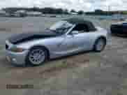 2003 BMW Z4 2.5i z VIN 4USBT33493LS47580, wystawiony jako Copart lot #62754925 z przebiegiem 178 558 mil mil oraz Szkoda całkowita • Salvage title. Historia ofert i sprzedaży dostępna na DreamBid. Obrazek 1.