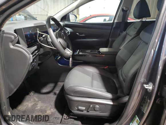 2025 Hyundai Tucson SEL Convenience с VIN KM8JCDD14SU325831, выставлен на аукционе Copart как лот 69763495 с пробегом 901 миль миль и Списание • Salvage title. История ставок и продаж доступна на DreamBid. Изображение 7.