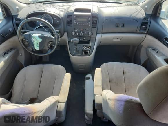 2008 Hyundai Entourage GLS with VIN KNDMC233086050318, listed as a Copart auction lot 66574125 with 176,853 mi miles and Salvage title. Bid and sale history available at DreamBid. Image 8.