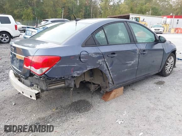 2014 Chevrolet Cruze LS с VIN 1G1PA5SH5E7286902, выставлен на аукционе IAAI как лот 43338170 с пробегом 141 429 миль миль и . История ставок и продаж доступна на DreamBid. Изображение 4.