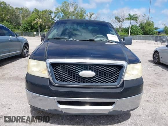 2007 Ford F-150 XLT with VIN 1FTRW12W07FB23396, listed as a IAAI auction lot 43343408 with 285,928 mi miles and . Bid and sale history available at DreamBid. Image 12.