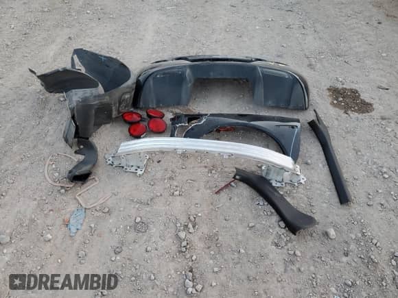 2009 Chevrolet Corvette 3LT z VIN 1G1YY26W195108560, wystawiony jako Copart lot #80288504 z przebiegiem Nie podano mil oraz Szkoda całkowita • Salvage title. Historia ofert i sprzedaży dostępna na DreamBid. Obrazek 14.