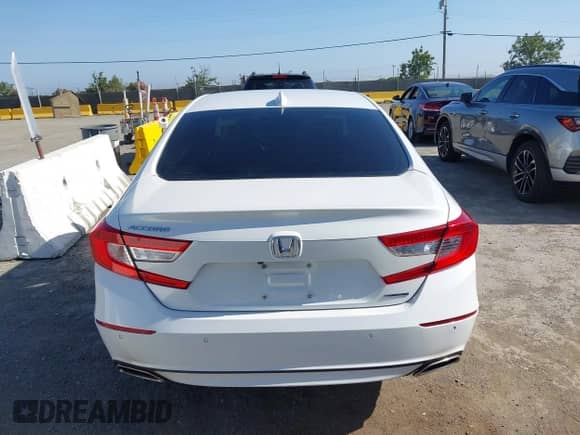 2018 Honda Accord Touring с VIN 1HGCV1F94JA107639, выставлен на аукционе IAAI как лот 42482273 с пробегом 92 594 миль миль и . История ставок и продаж доступна на DreamBid. Изображение 16.