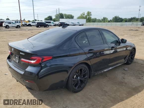 2021 BMW 5 Series 530i xDrive with VIN WBA13BJ0XMWW98185, listed as a Copart auction lot 67921165 with Not provided miles and Clean title. Bid and sale history available at DreamBid. Image 3.